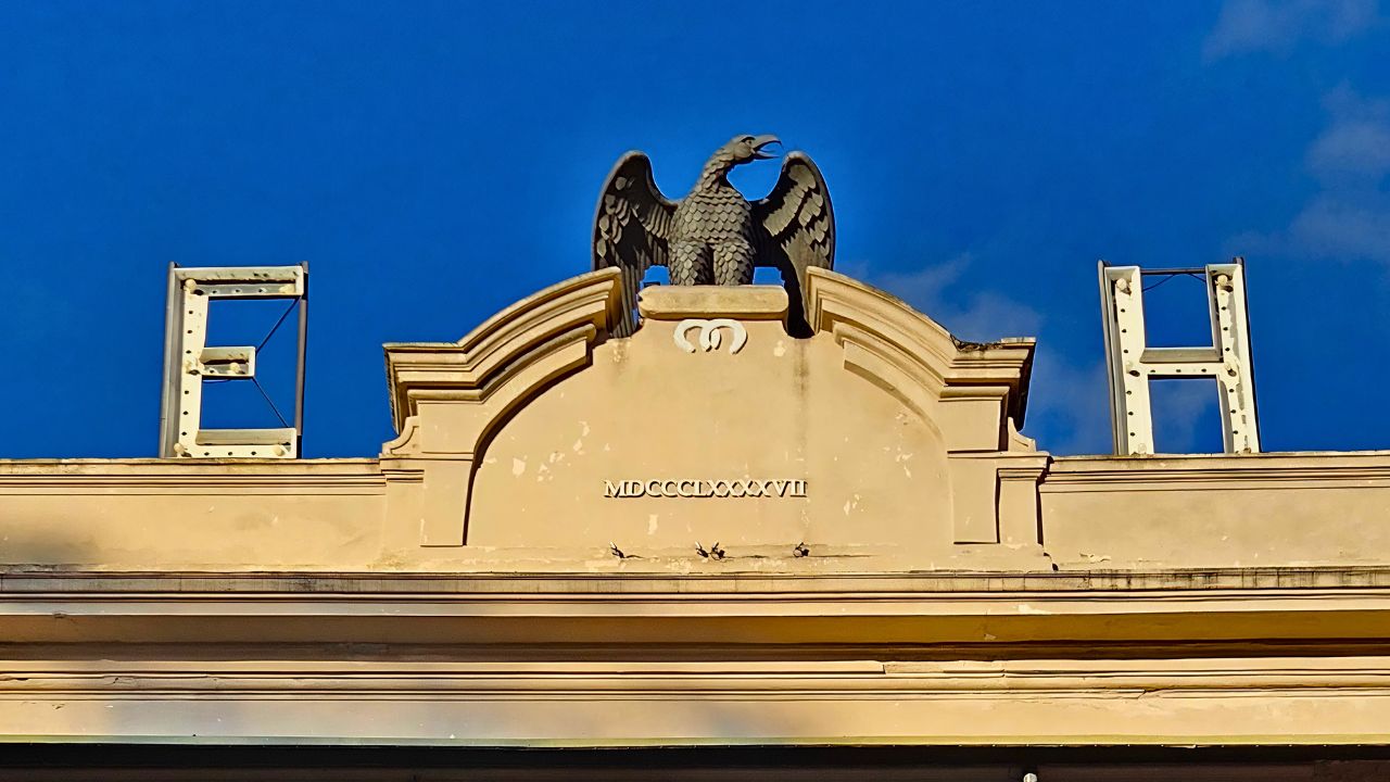 El Edén: el hotel donde Córdoba decidió exagerar en serio